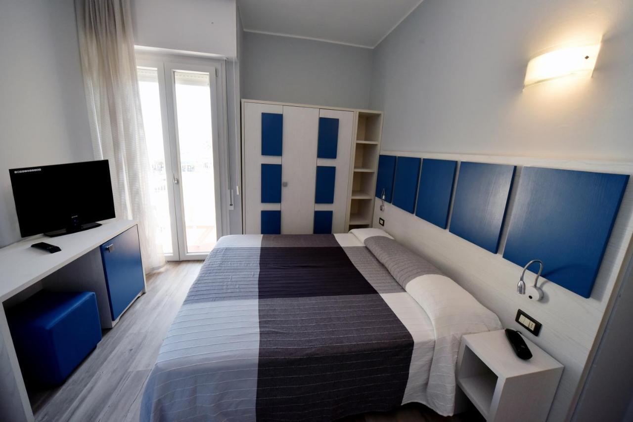 Hotel Mirabella Riccione Luaran gambar
