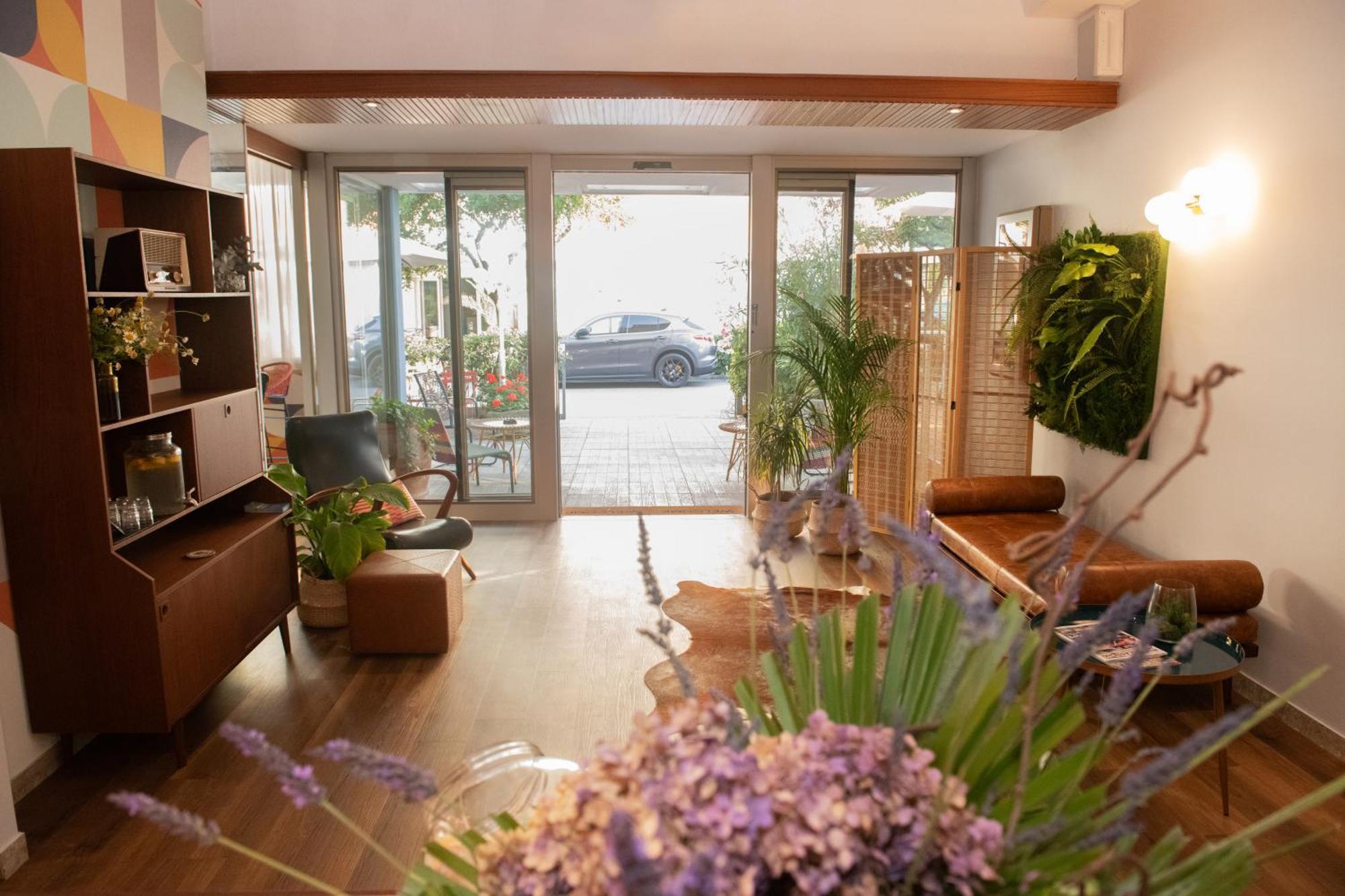 Hotel Mirabella Riccione Luaran gambar