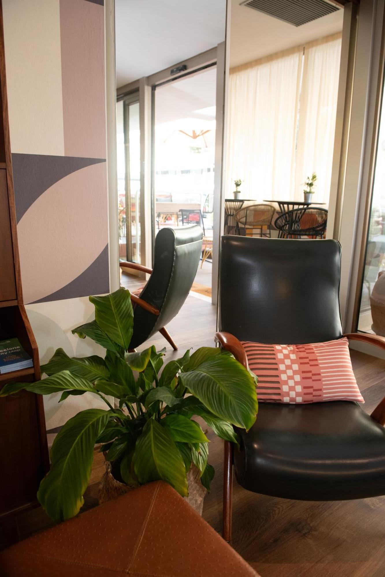 Hotel Mirabella Riccione Luaran gambar