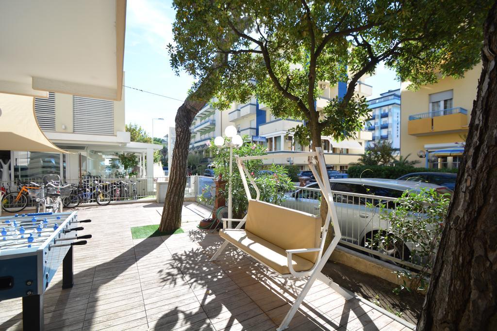 Hotel Mirabella Riccione Luaran gambar