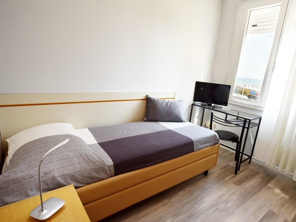 Hotel Mirabella Riccione Luaran gambar